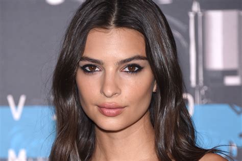 emily ratajkowski lips|Emily Ratajkowski Responds To Lip Filler Rumours